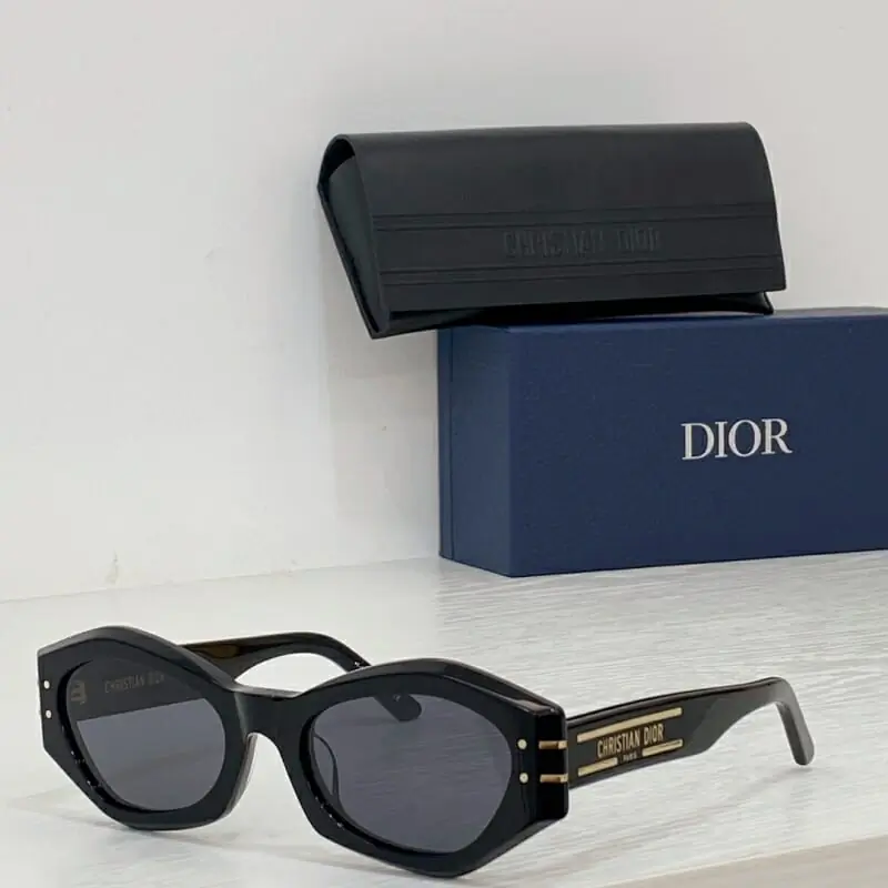 christian dior aaa qualite lunettes de soleil s_11bb357